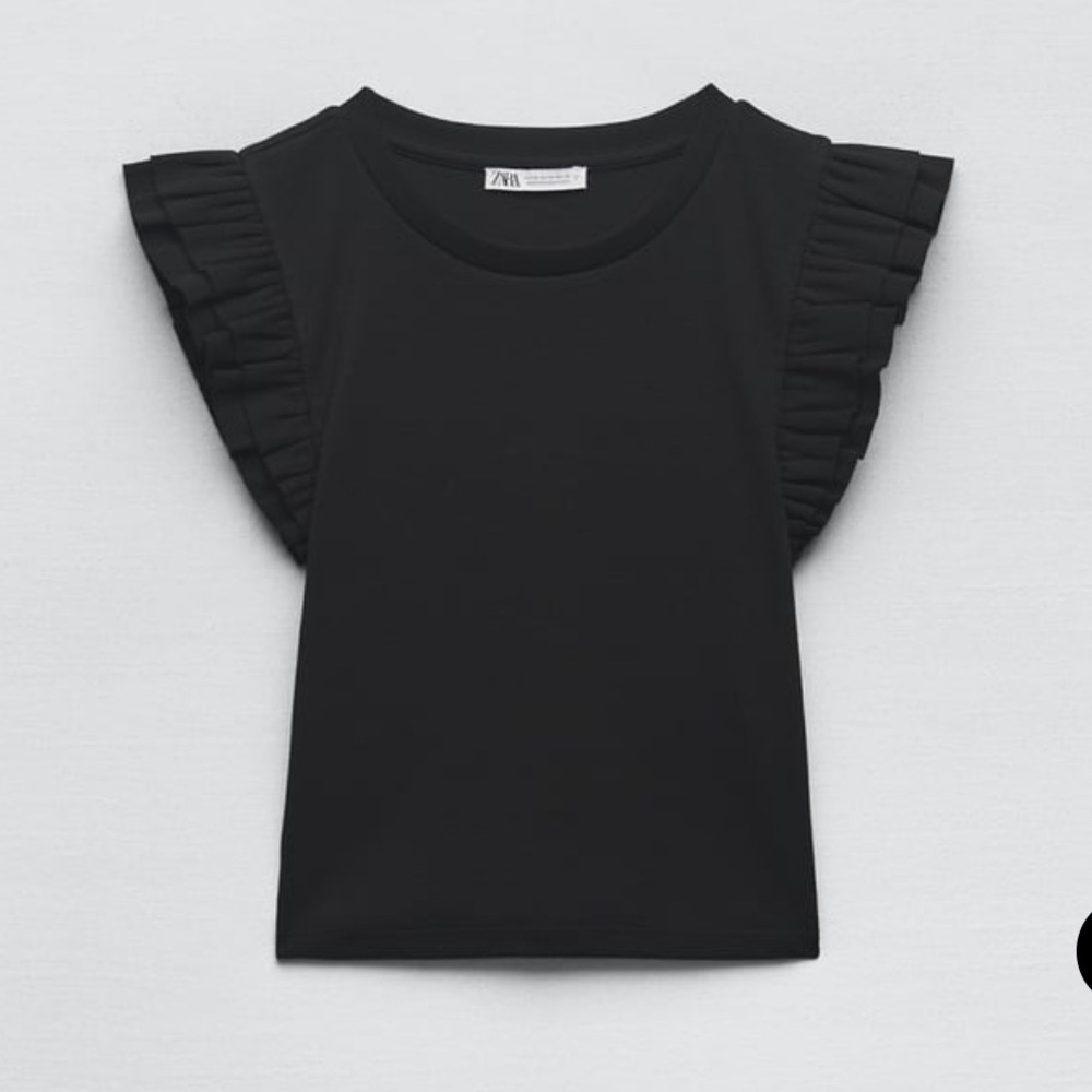 NWT Zara ruffled sleeve top